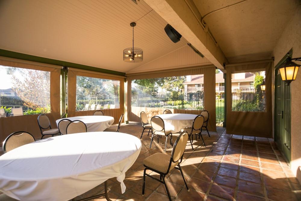 Half Moon Bay Lodge Exterior photo