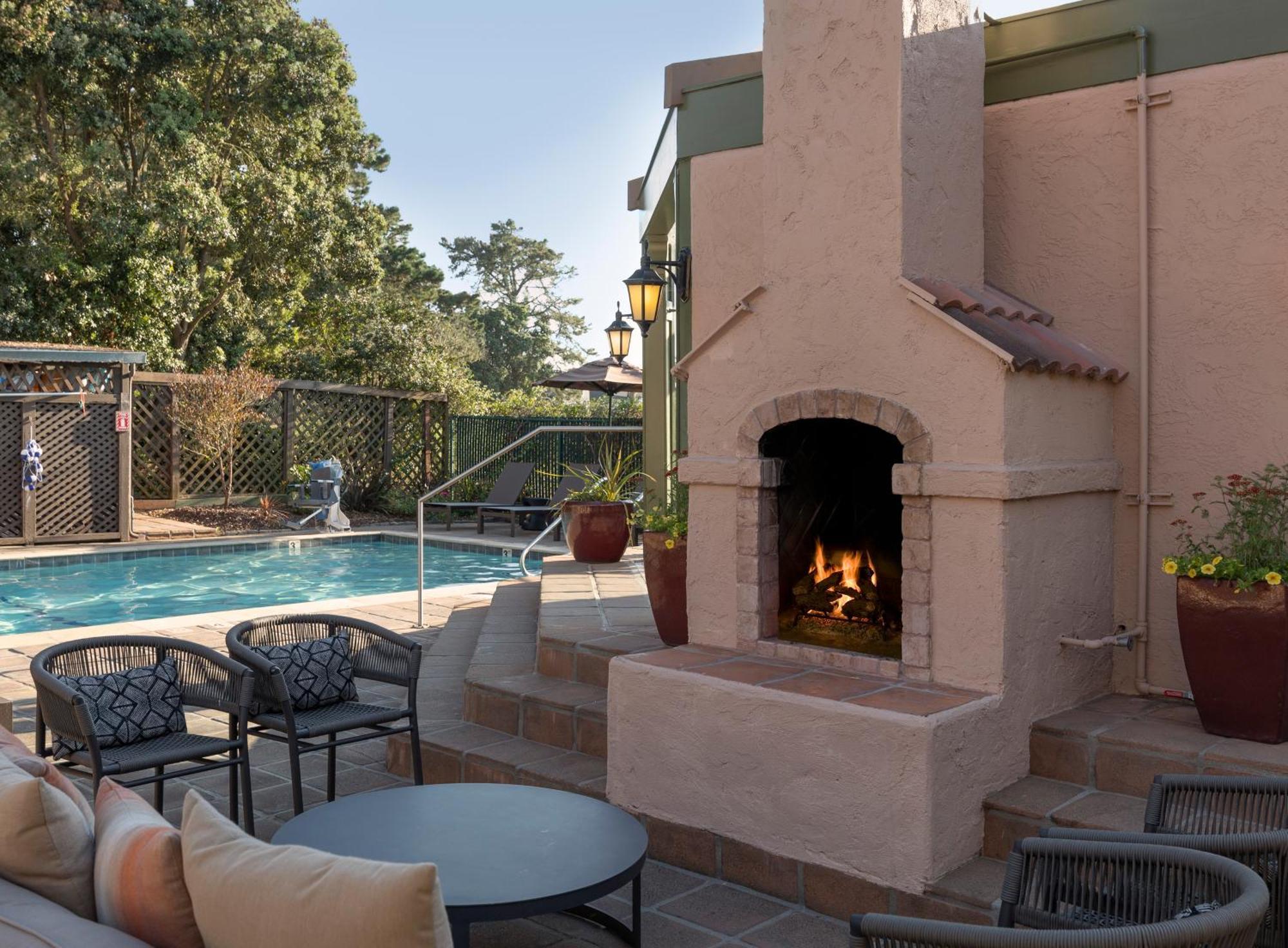 Half Moon Bay Lodge Exterior photo